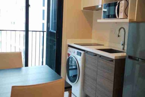 Condominio de 1 dormitorio en Bangkok, Tailandia № 183379 - foto 4