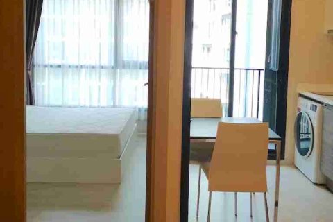 Condominio de 1 dormitorio en Bangkok, Tailandia № 183379 - foto 8