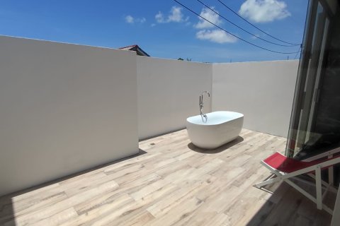 Chalet de 4 dormitorios en Rawai, Tailandia № 209718 - foto 4
