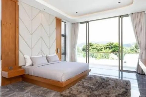 Chalet de 4 dormitorios en Rawai, Tailandia № 209718 - foto 8