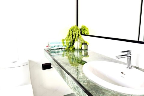 Casa de 3 dormitorios en Phuket, Tailandia № 209719 - foto 3