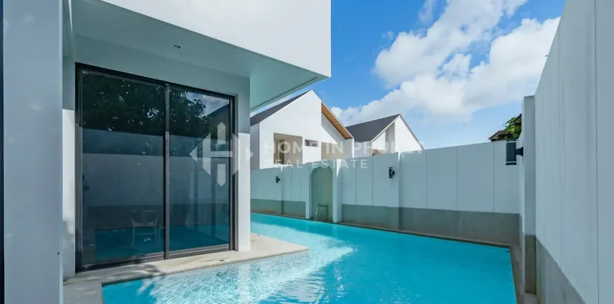 Casa de 4 dormitorios en Phuket, Tailandia № 209534