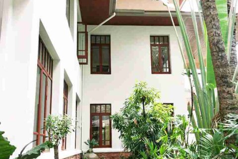 Haus in Bangkok, Thailand 5 Schlafzimmer № 184112