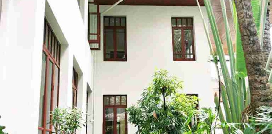 Haus in Bangkok, Thailand 5 Schlafzimmer № 184112