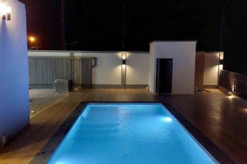 Chalet de 3 dormitorios en Phuket, Tailandia № 119115 - foto 5