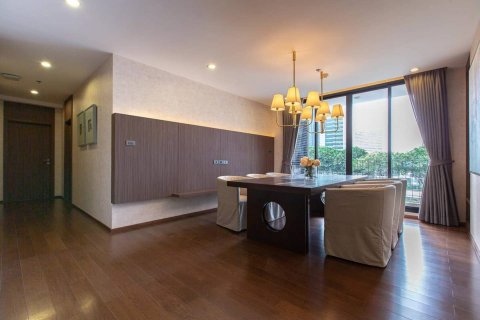 Ático de 4 dormitorios en Bangkok, Tailandia № 180826 - foto 3