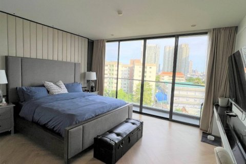 Condominio de 4 dormitorios en Bangkok, Tailandia № 180823 - foto 13