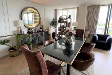 Condominio de 4 dormitorios en Bangkok, Tailandia № 180823 - foto 11