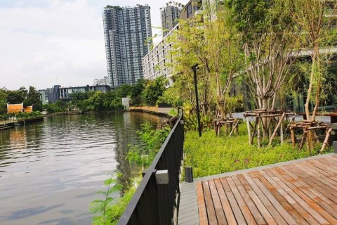Condominio de 4 dormitorios en Bangkok, Tailandia № 180823 - foto 26