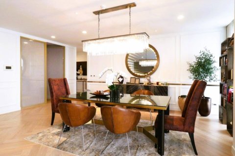 Condominio de 4 dormitorios en Bangkok, Tailandia № 180823 - foto 2