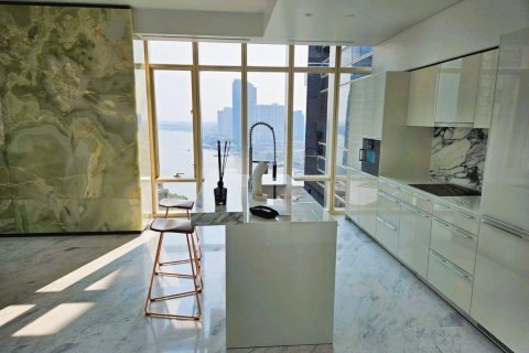 Condo in Bangkok, Thailand, 3 bedrooms № 180825