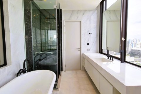 Ático de 3 dormitorios en Bangkok, Tailandia № 180827 - foto 12