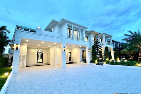 Haus in Bangkok, Thailand 5 Schlafzimmer № 190260