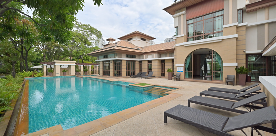 บ้านในกรุงเทพฯ, ประเทศไทย 4 ห้องนอน № 190264