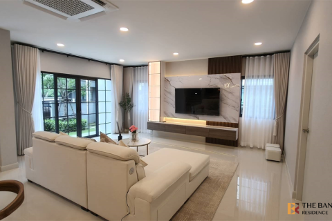 Haus in Bangkok, Thailand 4 Schlafzimmer № 190265 - Foto 9
