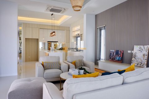 Estudio en Bang Lamung, Tailandia № 155739 - foto 3