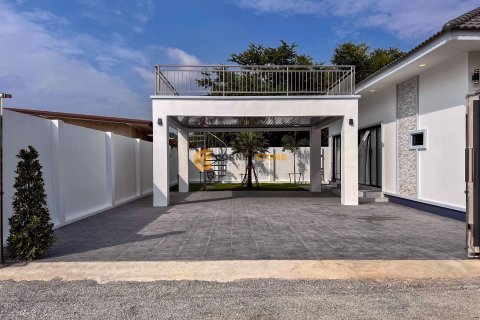 Estudio en Bang Lamung, Tailandia № 155742 - foto 8
