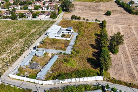 Terreno en Chonburi, Tailandia № 155740 - foto 2