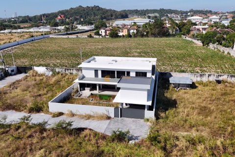 Terreno en Chonburi, Tailandia № 155740 - foto 10