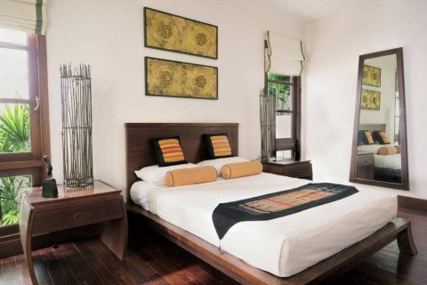 Chalet de 3 dormitorios en Surat Thani, Tailandia № 119289 - foto 9
