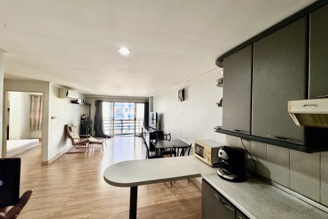 Condo in Khlong Toei, Bangkok, Thailand, 2 bedrooms  № 158990 - photo 7