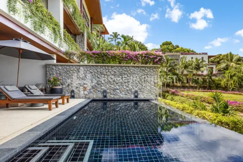 Condo in Kamala, Thailand, 3 bedrooms № 209577 - photo 3