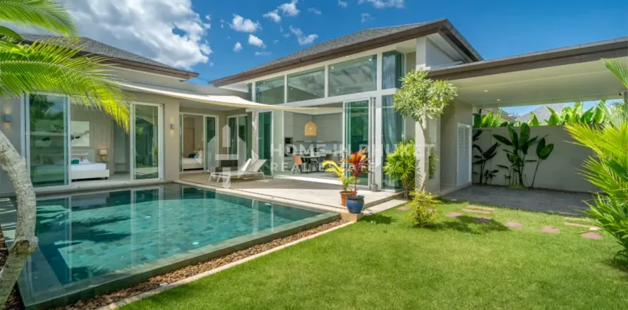 Casa de 3 dormitorios en Phuket, Tailandia № 209581