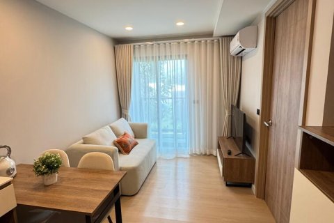 Apartamento de 2 habitaciones en Pattaya, Tailandia № 210089 - foto 2
