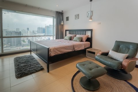 Condominio de 1 dormitorio en Bangkok, Tailandia № 210085 - foto 3