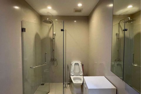 Condominio de 2 dormitorios en Chatuchak, Bangkok, Tailandia № 47739 - foto 14