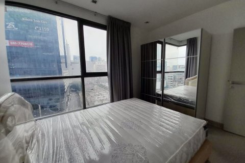 Condominio de 2 dormitorios en Huai Khwang, Bangkok, Tailandia № 47740 - foto 8