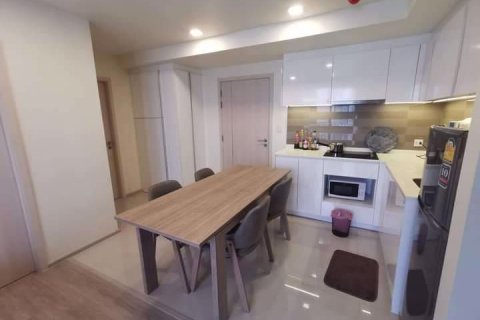 Condominio de 2 dormitorios en Din Daeng, Bangkok, Tailandia № 47738 - foto 3