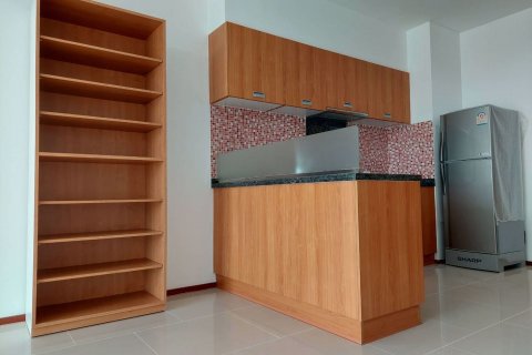Condominio de 1 dormitorio en Khlong San, Bangkok, Tailandia № 47742 - foto 6