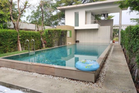 Casa de 3 dormitorios en Bang Kapi, Bangkok, Tailandia № 47743 - foto 23