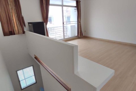 Casa de 3 dormitorios en Bang Kapi, Bangkok, Tailandia № 47743 - foto 15