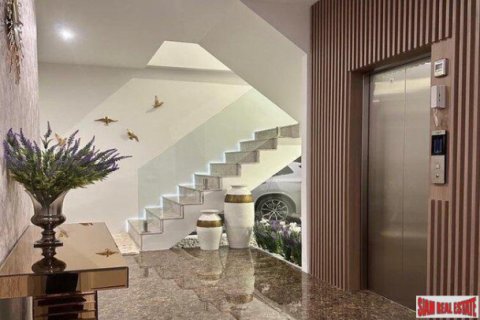 Chalet de 6 dormitorios en Layan Beach, Tailandia № 203282 - foto 4