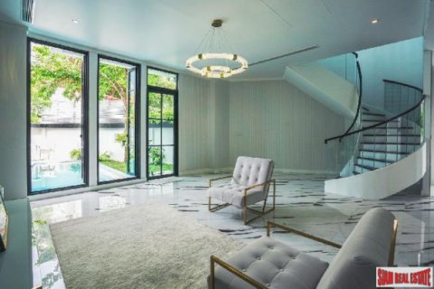 Casa de 4 dormitorios en Bangkok, Tailandia № 203277 - foto 3