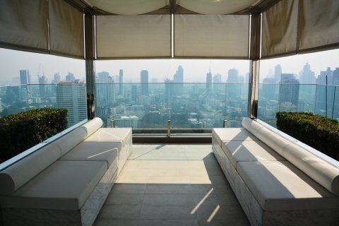 Condo in Bangkok, Thailand, 2 bedrooms  № 66013 - photo 15