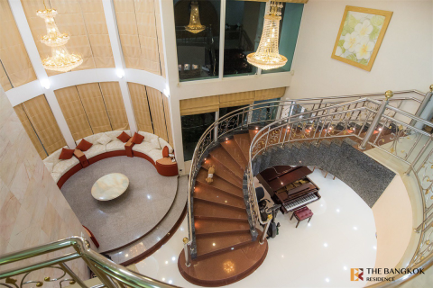Casa de 5 dormitorios en Bangkok, Tailandia № 189314 - foto 5