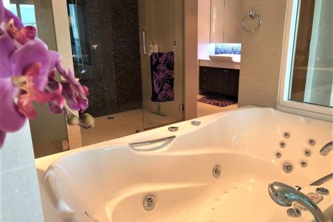 Condominio de 4 dormitorios en Phuket, Tailandia № 66051 - foto 4