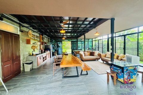 Casa de 6 dormitorios en Hang Dong, Tailandia № 209946 - foto 20