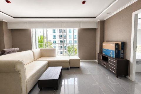 Apartamento de 2 dormitorios en Pattaya, Tailandia № 209947 - foto 2