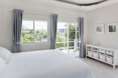 Casa de 2 dormitorios en Phuket, Tailandia № 142631 - foto 15