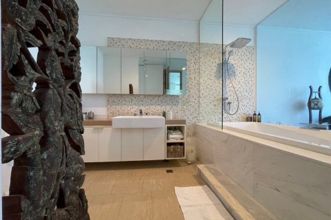Condominio de 3 dormitorios en Pattaya, Tailandia № 67859 - foto 9