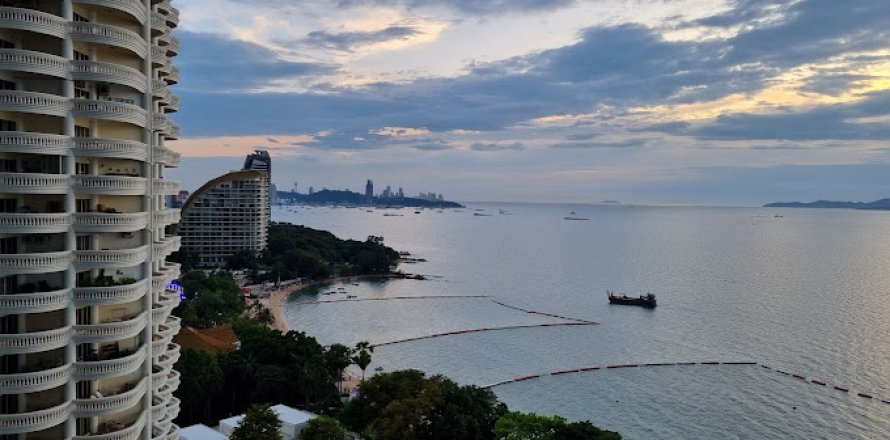 Condominio de 3 dormitorios en Pattaya, Tailandia № 67859