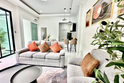 Villa à Hua Hin, Thaïlande 4 chambres № 155295