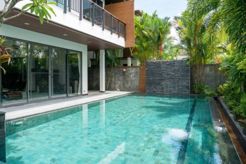 Villa in Phuket, Thailand 5 Schlafzimmer № 155298