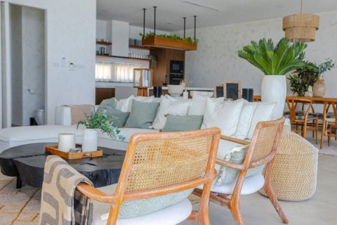 Chalet de 3 dormitorios en Surat Thani, Tailandia № 156365 - foto 10