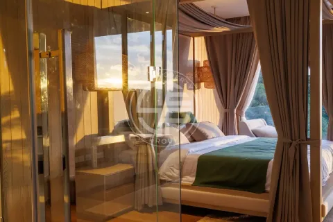 Chalet de 4 dormitorios en Kamala, Tailandia № 190506 - foto 12