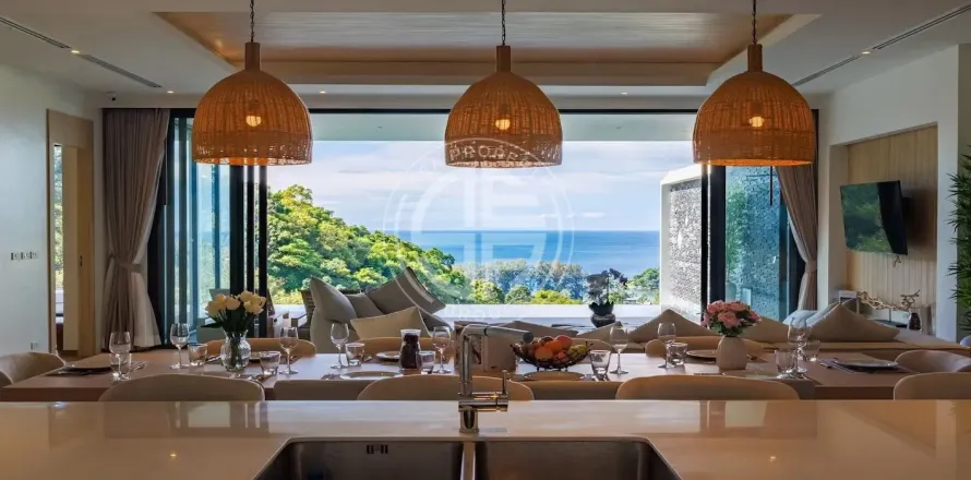 Chalet de 4 dormitorios en Kamala, Tailandia № 190506